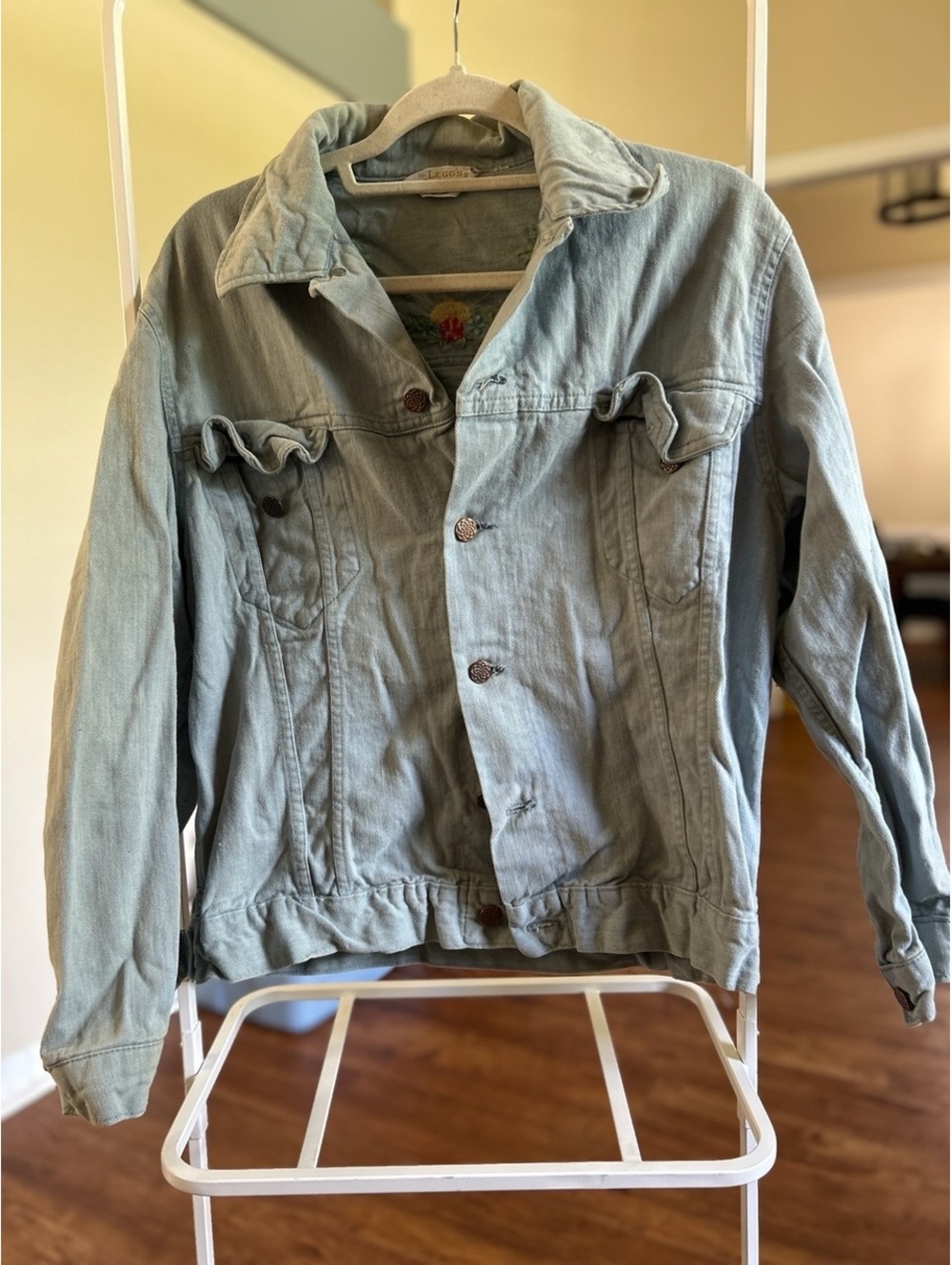 Leggs Sportswear Light Blue Embroidered Denim Jacket Size Large